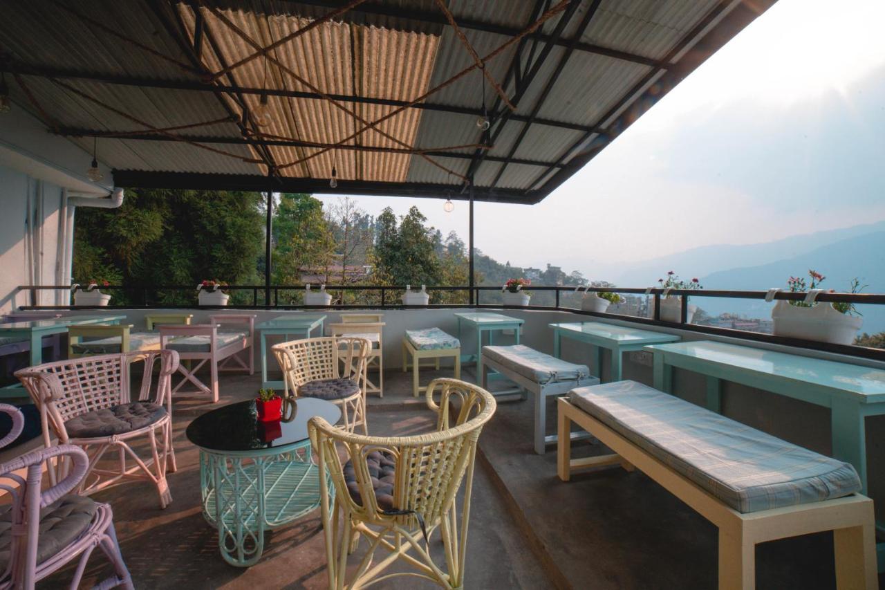 Tag Along 2 0 Hostel Gangtok Exteriör bild